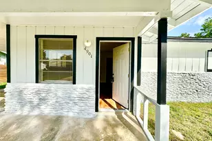 4901 York Hill Dr, Austin, TX 78723 - Photo 4