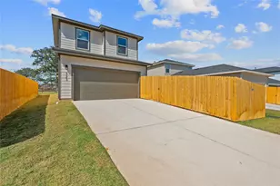 210 Constanza Trl, Bastrop, TX 78602 - Photo 22