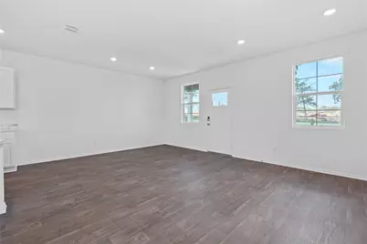 210 Constanza Trail, Bastrop, TX 78602 - Photo 4