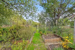 10012 Janet Loop, Dripping Springs, TX 78620 - Photo 32