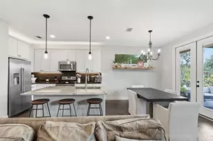 10012 Janet Loop, Dripping Springs, TX 78620 - Photo 10