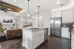 10012 Janet Loop, Dripping Springs, TX 78620 - Photo 6