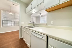 2300 Leon St, Austin, TX 78705 - Photo 18