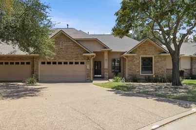 13912 Ashton Woods Circle #26, Austin, TX 78727 - Photo 2