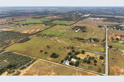 1211 Leissner School Road, Seguin, TX 78155 - Photo 2