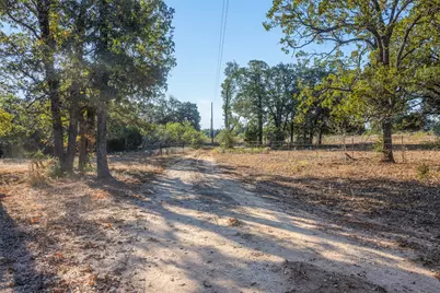 139 Fm 696, Elgin, TX 78621 - Photo 8