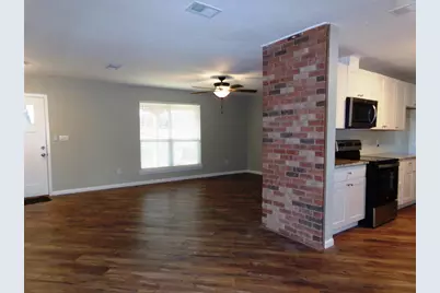 139 Fm 696, Elgin, TX 78621 - Photo 12