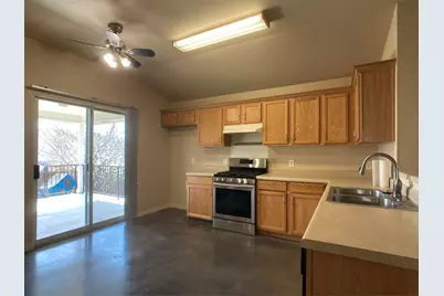 1009 Grey Castle Drive, Pflugerville, TX 78660 - Photo 6