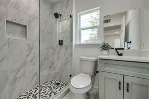 1105 Clayton Ln, Austin, TX 78723 - Photo 4