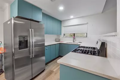 505 E Logan Street, Round Rock, TX 78664 - Photo 8