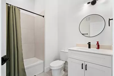 1811 Webberville Road #1305, Austin, TX 78721 - Photo 12