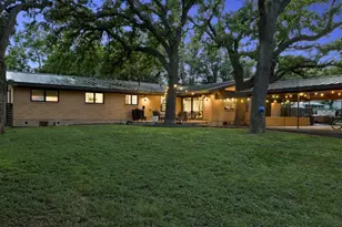 806 W Schubert St, Fredericksburg, TX 78624 - Photo 36