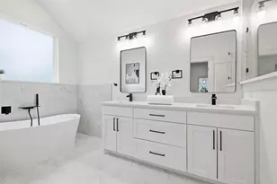 128 E Pauwela Ln, Bastrop, TX 78602 - Photo 28