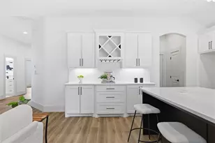 128 E Pauwela Ln, Bastrop, TX 78602 - Photo 12