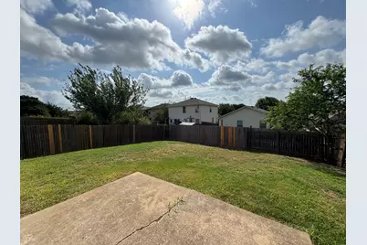 6733 Plains Crest Drive, Del Valle, TX 78617 - Photo 16