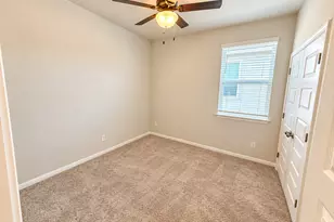 213 Escape Wy, Jarrell, TX 76537 - Photo 10