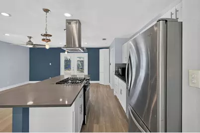 8602 Colonial Drive, Austin, TX 78758 - Photo 14
