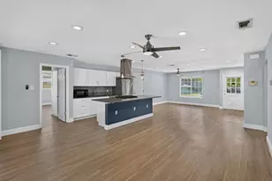 8602 Colonial Dr, Austin, TX 78758 - Photo 6