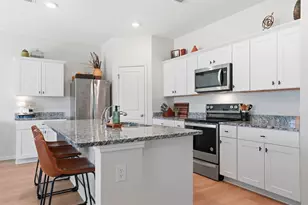 19419 Cloudy Bay Dr, Pflugerville, TX 78660 - Photo 4