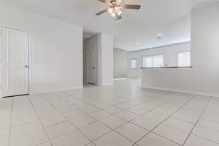 204 Oldbridge Dr, Hutto, TX 78634 - Photo 10