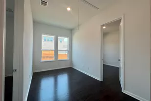 308 Terra Mnr Trl, Georgetown, TX 78628 - Photo 34