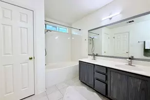 9802 Copper Creek Dr, Austin, TX 78729 - Photo 26