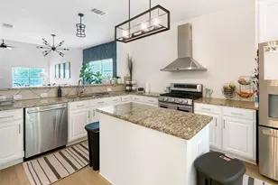 803 Meadow Bluff Ct, Round Rock, TX 78665 - Photo 2