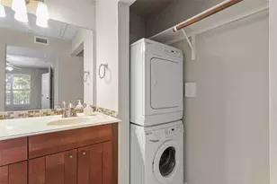 7685 Northcross Dr, Austin, TX 78757 - Photo 14