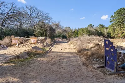 1880 E Highway 21, Paige, TX 78659 - Photo 36