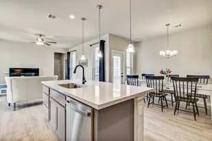 1624 Coral Sunrise Trl, Leander, TX 78641 - Photo 10