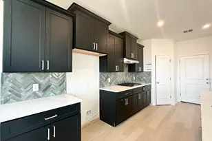 311 Young St, Buda, TX 78610 - Photo 8