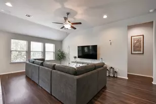 21510 Paine Ave, Lago Vista, TX 78645 - Photo 12