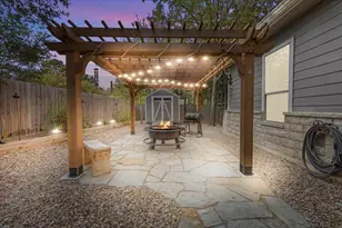 137 S Pohakea Dr, Bastrop, TX 78602 - Photo 2