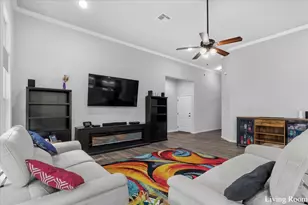 137 S Pohakea Dr, Bastrop, TX 78602 - Photo 10