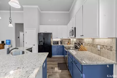 137 S Pohakea Drive, Bastrop, TX 78602 - Photo 14