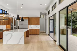 2116 Kenwood Ave, Austin, TX 78704 - Photo 10