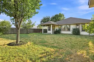 100 Quarry Ln, Liberty Hill, TX 78642 - Photo 12