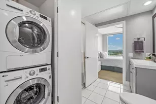 300 Bowie St, Austin, TX 78703 - Photo 16