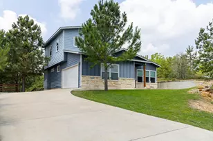 104 Kahalulu Dr, Bastrop, TX 78602 - Photo 2