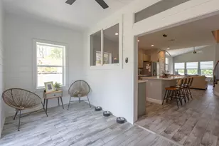 104 Kahalulu Dr, Bastrop, TX 78602 - Photo 10