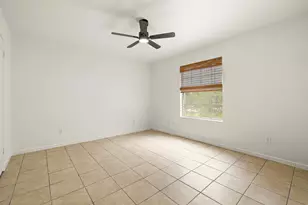 1700 Houston St #202, Austin, TX 78756 - Photo 14