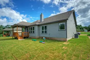 139 Waimanalo Dr, Bastrop, TX 78602 - Photo 28
