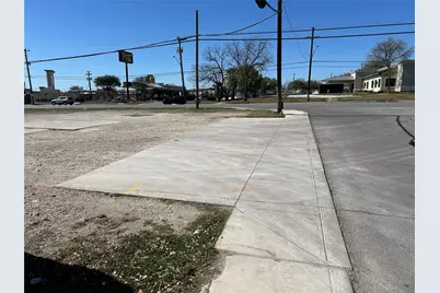 984 Bandera Road, San Antonio, TX 78228 - Photo 18