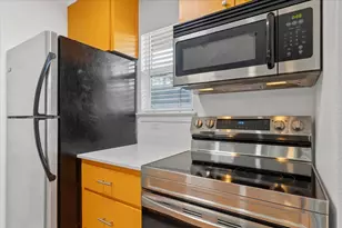 1422 Collier St, Austin, TX 78704 - Photo 10