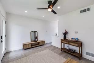 1200 E 52nd St, Austin, TX 78723 - Photo 14