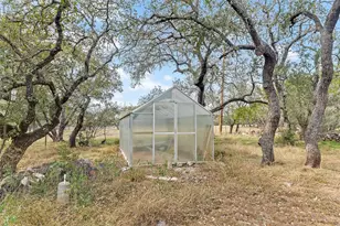 670 Co Rd 100, Burnet, TX 78611 - Photo 28