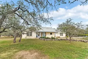 670 Co Rd 100, Burnet, TX 78611 - Photo 1