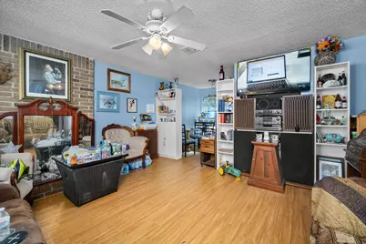 411 Thelma Drive, Austin, TX 78745 - Photo 22