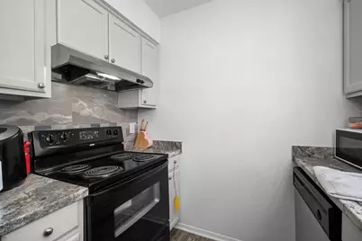 411 Thelma Drive, Austin, TX 78745 - Photo 8