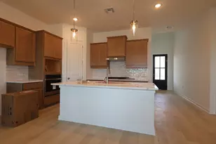 135 Pinky Varner Ct, Buda, TX 78610 - Photo 4